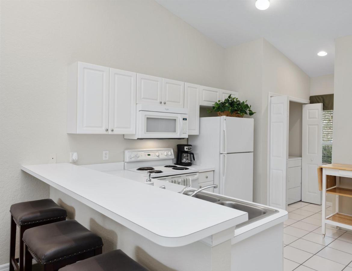 Lely Greenlinks Top Floor - On Golf Course, Minutes From Beaches, Downtown! Нейплс Экстерьер фото