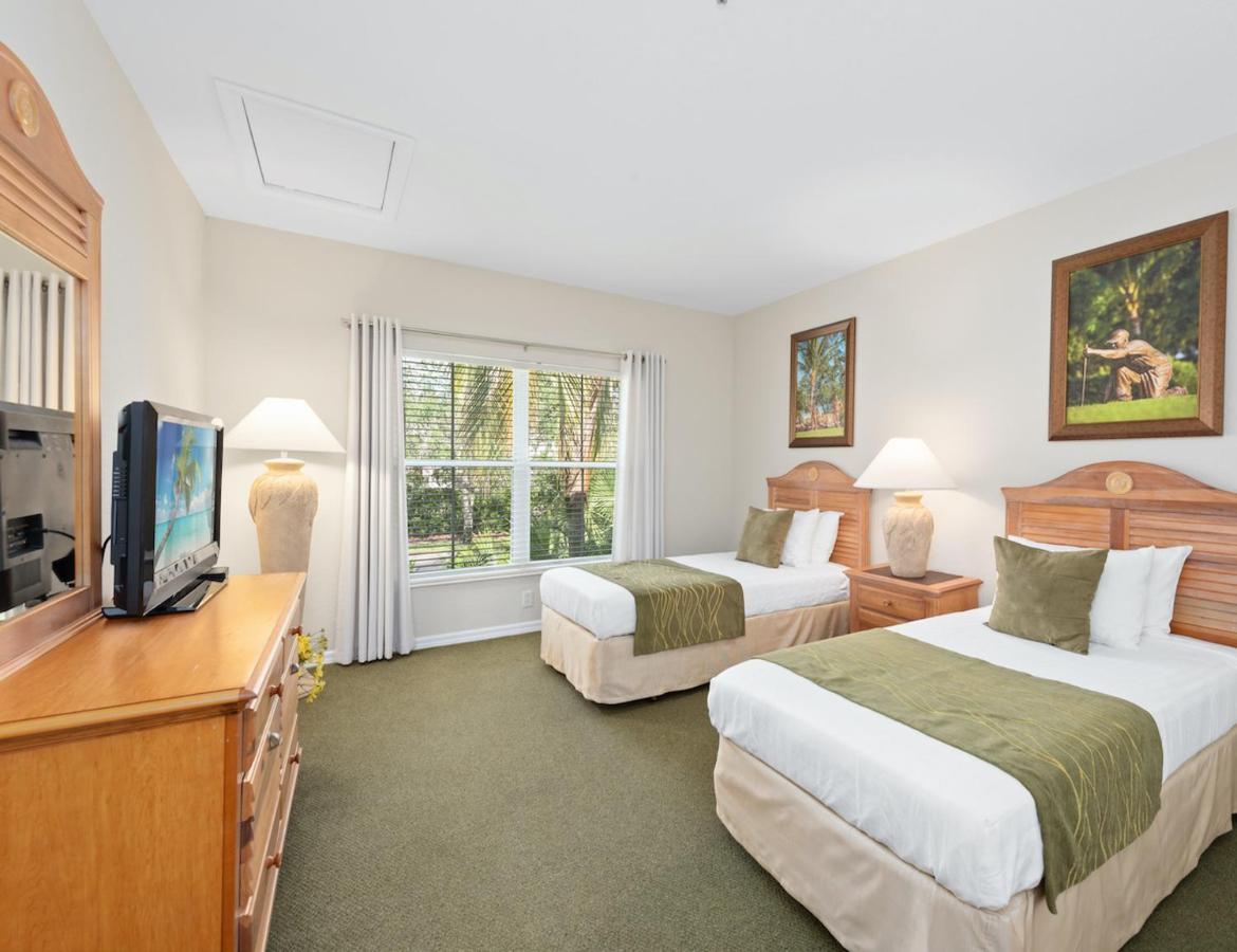 Lely Greenlinks Top Floor - On Golf Course, Minutes From Beaches, Downtown! Нейплс Экстерьер фото